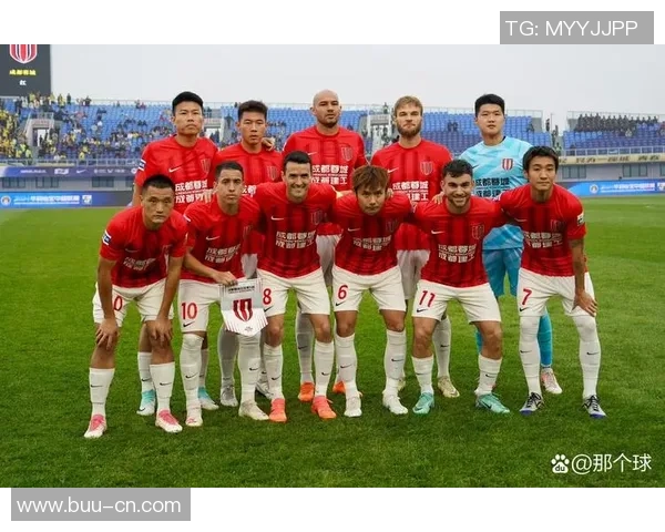 成都足球队实力分析：从战术到球员全面解读球队竞争力与未来发展