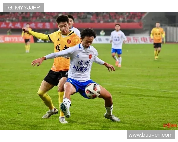 成都足球队配合引发热议球迷与专家各执己见探讨争议背后的真相