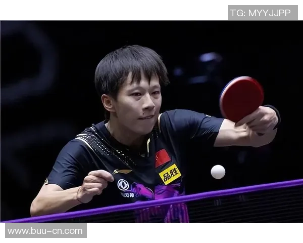 日本足球明星携手综艺节目展现多才多艺魅力引发观众热议